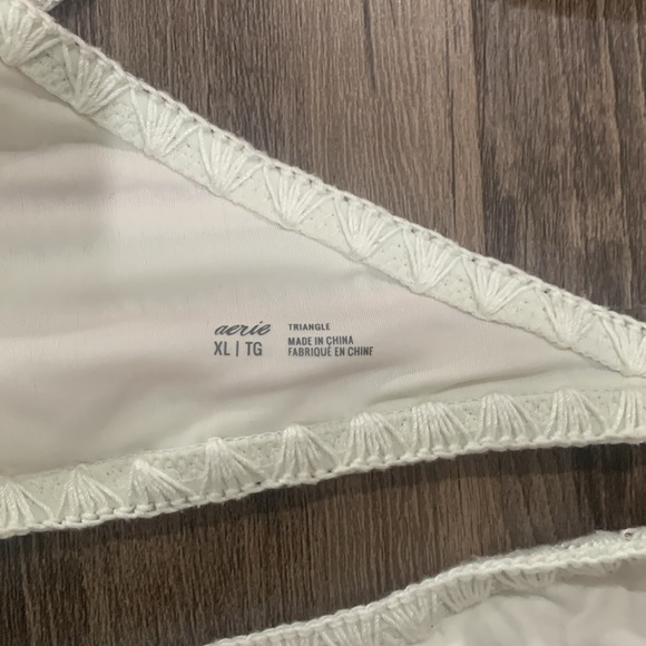 Aerie coral and white crochet swimsuit - Picture 4 of 4